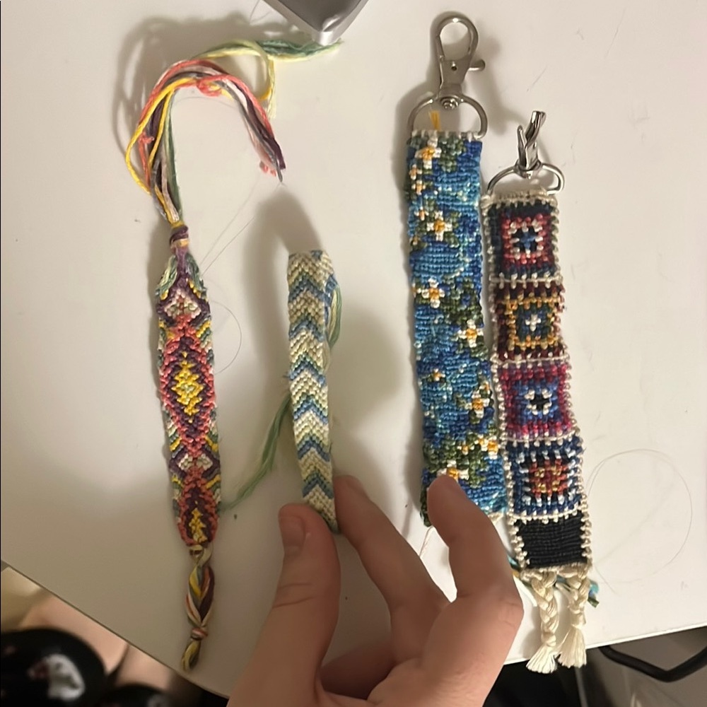 INTEREST CHECK: CUSTOM HANDMADE KEYCHAINS AND BRACELETS!!!!!! READ DESC